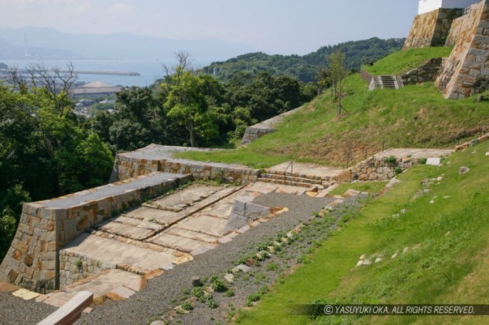 富岡城の虎口跡