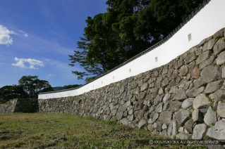 萩城二の丸東側の土塀