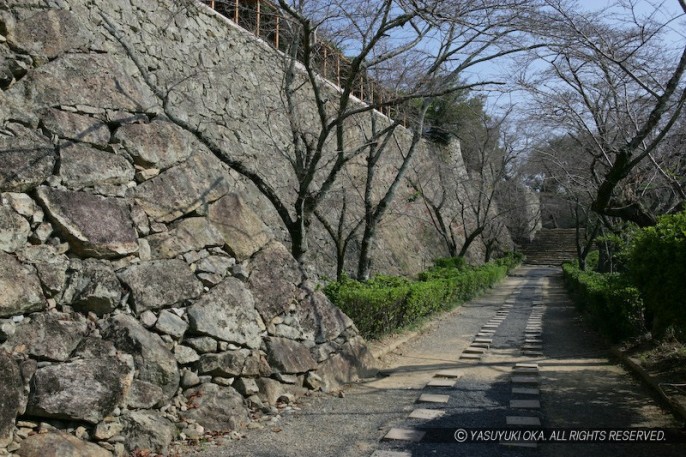 津山城