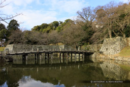 彦根城大手門虎口と大手門橋｜高解像度画像サイズ：5616 x 3744 pixels｜写真番号：1P3J2889｜撮影：Canon EOS-1Ds Mark III