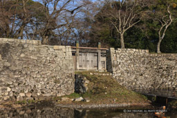 彦根城山崎口門｜高解像度画像サイズ：5616 x 3744 pixels｜写真番号：1P3J2918｜撮影：Canon EOS-1Ds Mark III