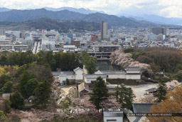 彦根城月見櫓跡から城下を望む｜高解像度画像サイズ：5472 x 3648 pixels｜写真番号：IMG_3967｜撮影：Canon EOS 6D