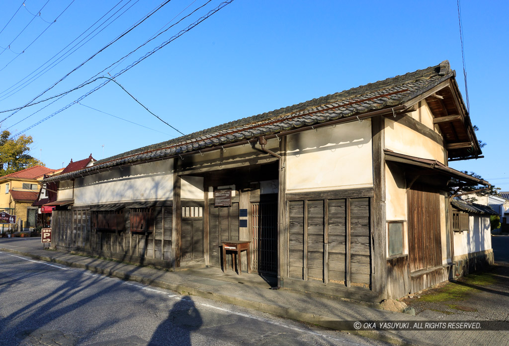 旧鈴木屋敷長屋門