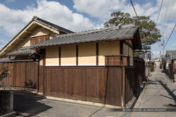 足軽組辻番所（旧磯島家住宅）・全景｜高解像度画像サイズ：6720 x 4480 pixels｜写真番号：5D4A5878｜撮影：Canon EOS 5D Mark IV