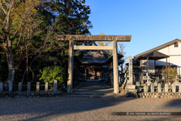 桑名城本丸跡に建つ鎮国守国神社｜高解像度画像サイズ：8051 x 5370 pixels｜写真番号：344A6824｜撮影：Canon EOS R5