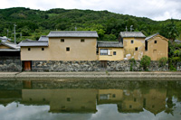 平福の川端風景