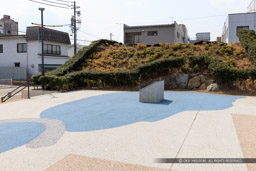 武家屋敷の庭園遺構・西層堀土塁公園｜高解像度画像サイズ：8054 x 5369 pixels｜写真番号：5DSA5138｜撮影：Canon EOS 5DS