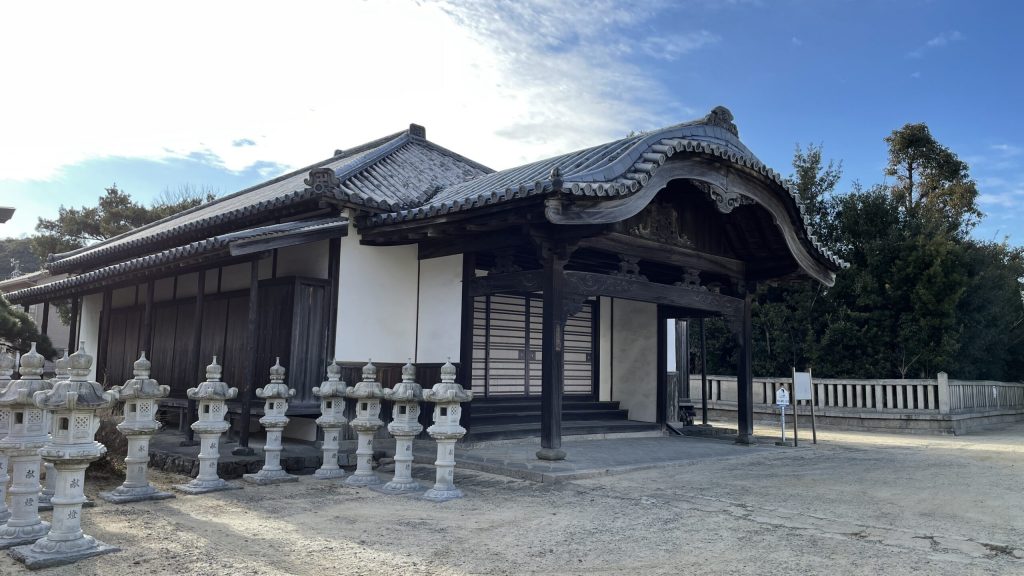 江戸初期の書院造で洲本城内にあったとされる御殿、洲本八幡神社の金天閣